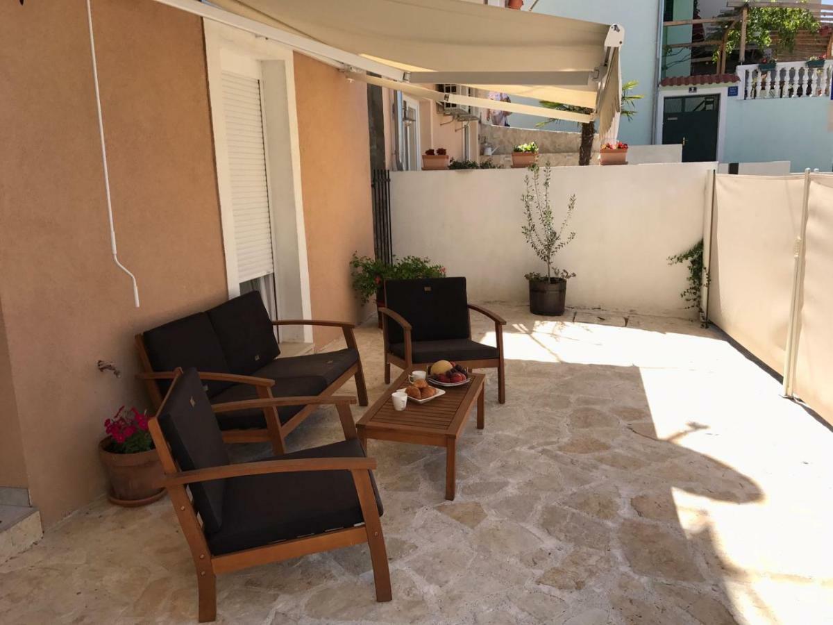 Apartment Bruno ชิเบนิก ภายนอก รูปภาพ