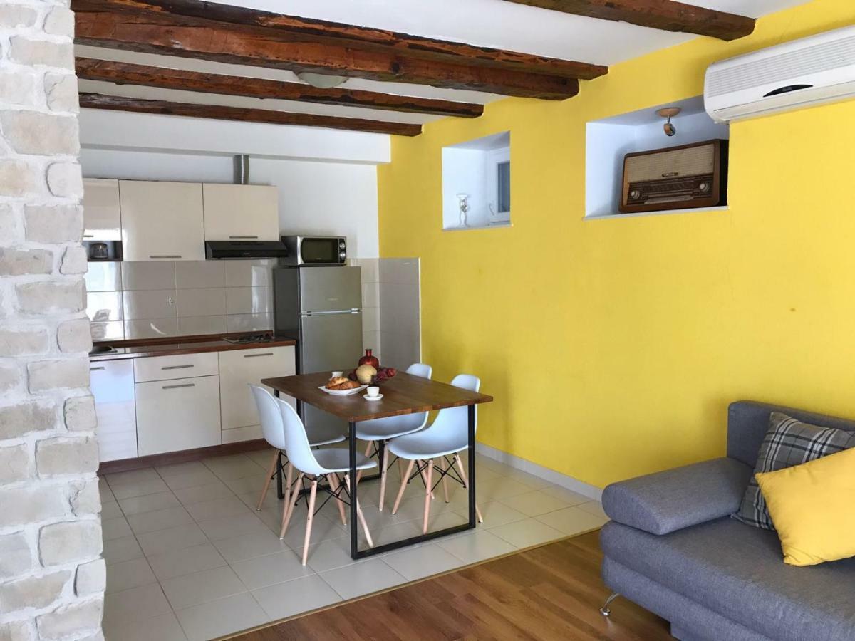 Apartment Bruno ชิเบนิก ภายนอก รูปภาพ