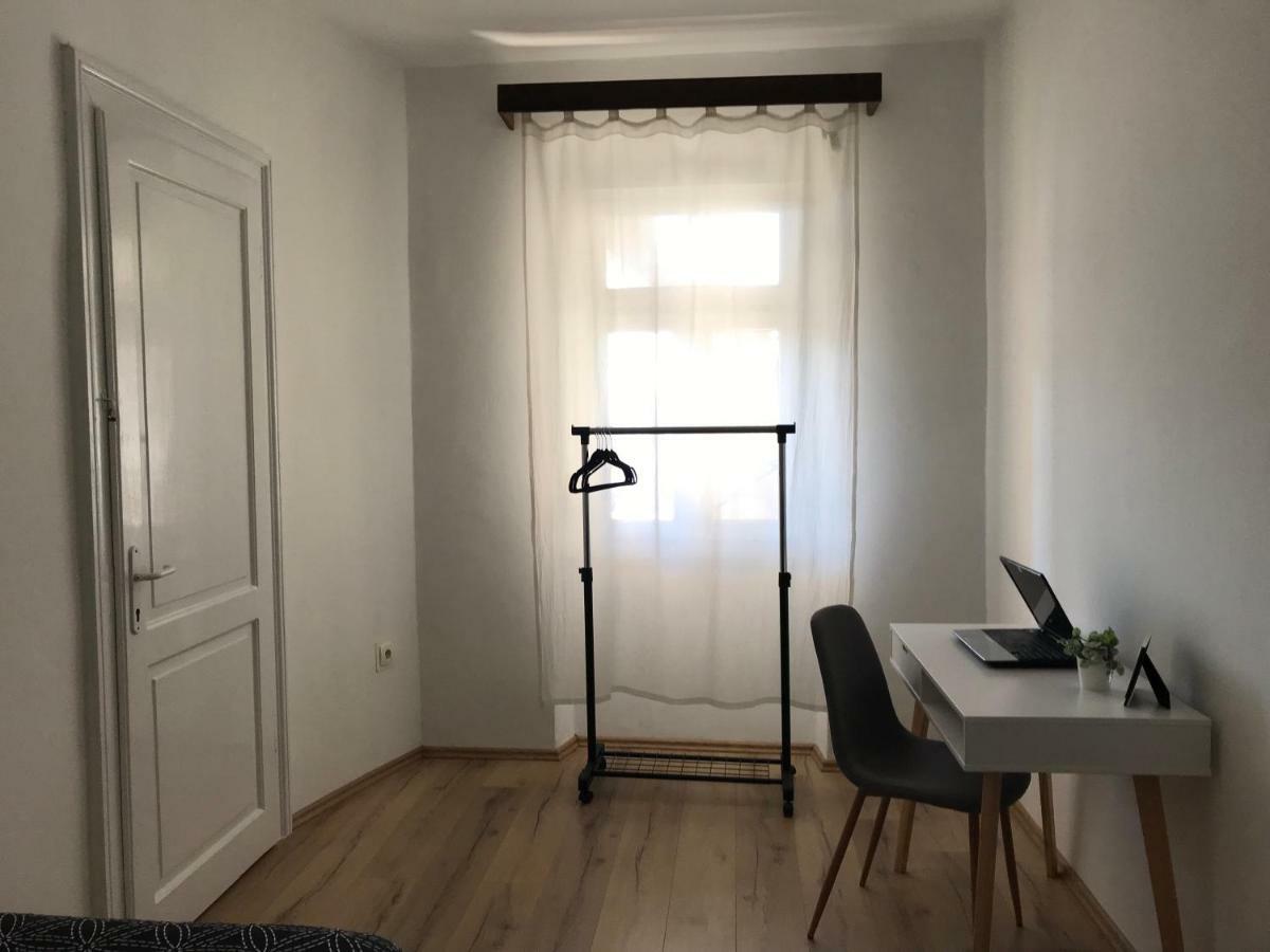 Apartment Bruno ชิเบนิก ภายนอก รูปภาพ