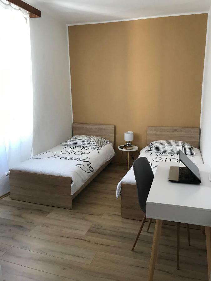 Apartment Bruno ชิเบนิก ภายนอก รูปภาพ